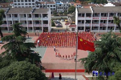 汀泗古镇：千人献唱祝福新中国70华诞