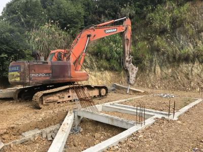 大畈村一违建物被强制拆除