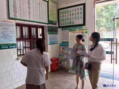 贺胜桥镇：“红红脸、出出汗”让创文出成效