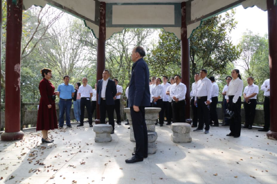 区纪委监委：在革命传统教育中筑牢信仰之基