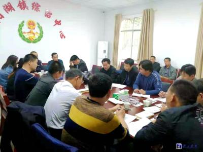 向阳湖镇部署军运会期间综治工作