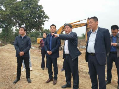李文波：改造老旧小区 扮靓一河两岸 提升城市建设水平