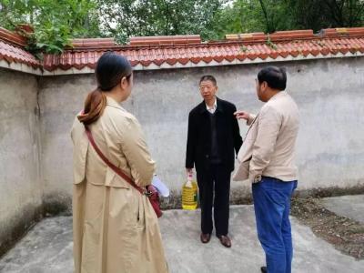 把群众的小事当大事