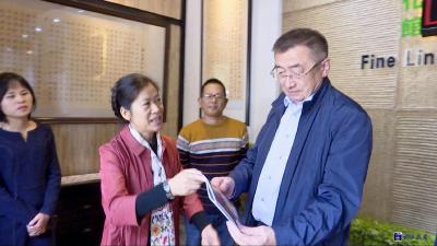 哈萨克斯坦阿拉木图工商会代表团来咸考察交流