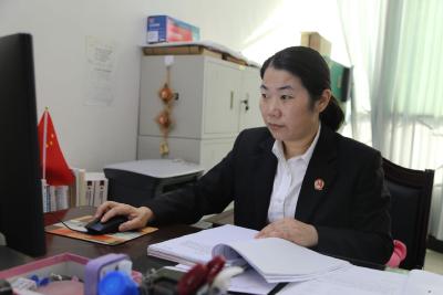 陈卫华：一个拥有“超人能量”的女法官
