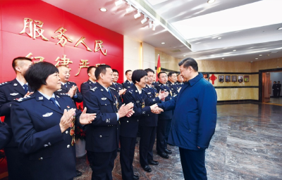 习近平讲述的法治故事