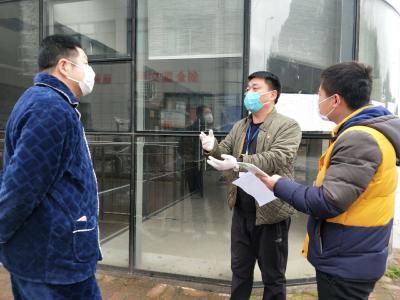 【亮身份践初心比作为】防控一线的“拼命三郎”