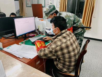 冲锋一线 志愿抗疫