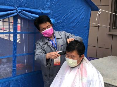 初心永擎 使命在肩 党员干部持续奋战在一线