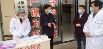 魏朝东暗访：要广泛发动群众参与群防群控，切实提高群众的自防意识