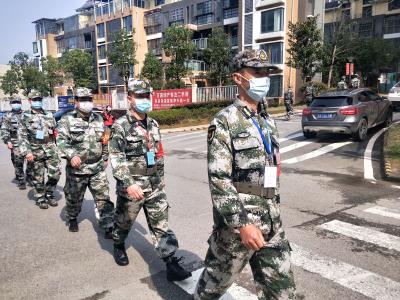 十六潭社区巡逻队：疫情不退我不退