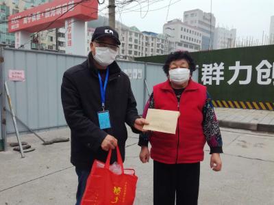 【战“疫”一线最美人物】花坛社区：从“60后”到“90后” 个个不甘人后 