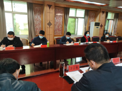 校外培训机构座谈会在咸安召开