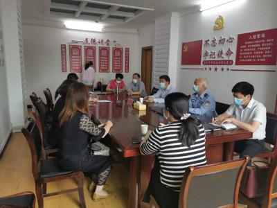李文波带头开展领导接访活动