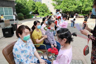 当主题党日邂逅“母亲节”，满满的感动！