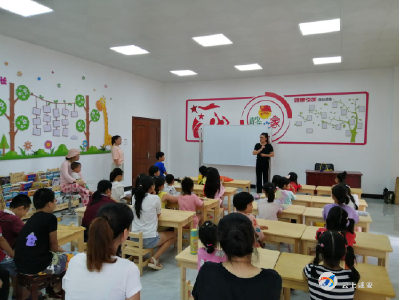 滨湖村青少年妇女之家开课啦！