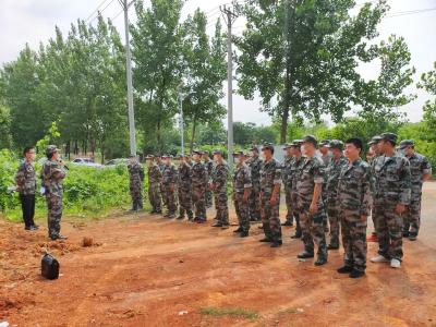 向阳湖镇：开展防汛抢险应急演练