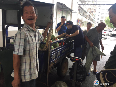 脱贫“造血”记