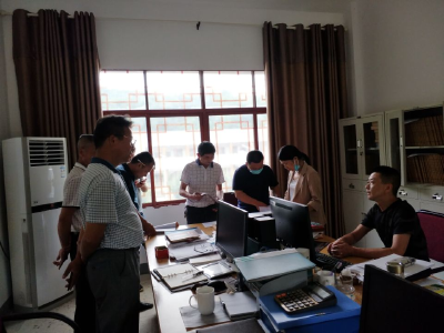 贺胜桥镇组织赴崇阳县学习脱贫攻坚工作