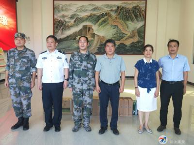 李文波走访慰问现役官兵和退伍老兵