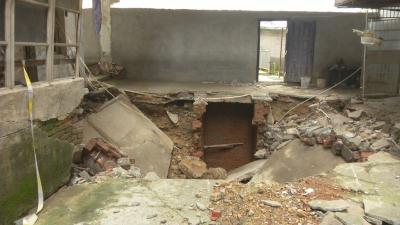 咸安区淦水商业城27户危房人员有序撤离