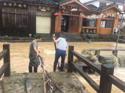 桂花镇：积极开展自救，恢复暴雨后生产生活秩序