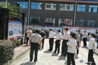 中国科协党组书记怀进鹏到文笔路社区调研