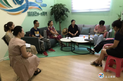 凤凰社区：积极开展铁路沿线整治工作