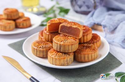 中秋吃月饼有讲究，你知道怎么吃才最健康吗？