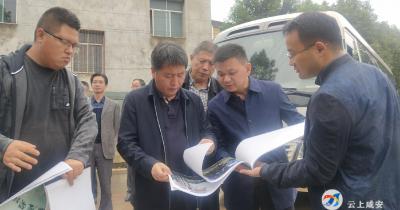 李文波调研督办双溪桥镇集镇建设、美丽乡村建设、秋播生产和项目建设等工作