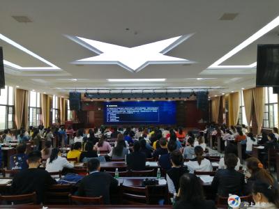 咸安区民政局开展社工能力提升培训班