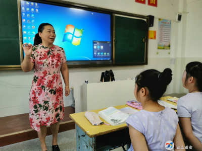V视︱今天，我们开学了！