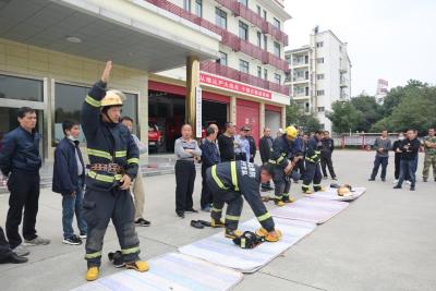 咸安区第二批社会单位微型消防站实操轮训开始啦！
