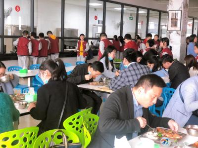 咸宁市高新实验外国语学校来到北大邦组织课改交流活动