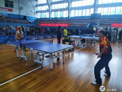 咸安区举办第十二届职工乒乓球赛