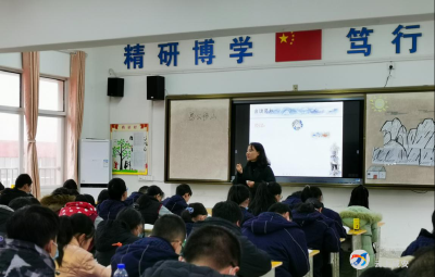 咸安区教育局赴横沟中学开展教学视导工作