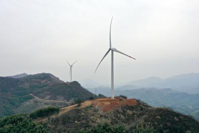 建设中的白云山风电场