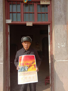 桂花镇为退役军人发年画、送祝福