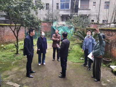 区住建局开展2022年老旧小区改造前期调研工作