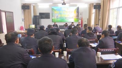 咸安30名“捕鱼人”变身“护渔人”