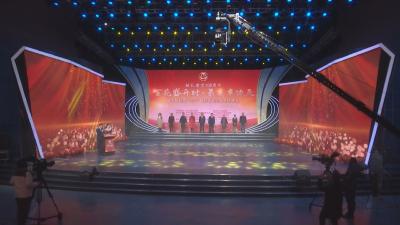 百花盛开时 最美半边天 咸安区隆重纪念第111个国际劳动妇女节