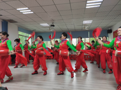 喜迎“三八” 妇女节 趣味活动欢乐多