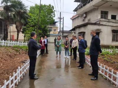 永安街道开展环境整治拉练大检查