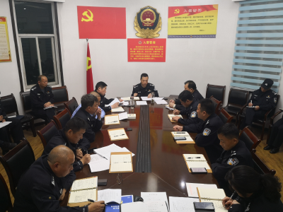 咸安交警大队：出实招！谈心谈话促成长