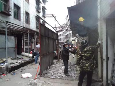 永安街道办事处：整治“两违三乱”，打通绿色街道