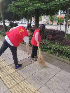 咸安检察：共创文明城市 检察蓝在行动