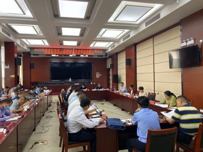 咸安区成品油流通市场综合整治工作推进会要求：严厉打击各类扰乱成品油市场经营秩序行为