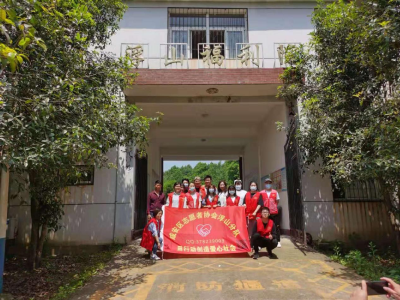 温馨五月情  感恩母亲节