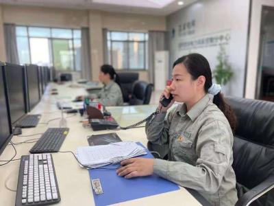 母亲节坚守岗位——守护电网安全运行 