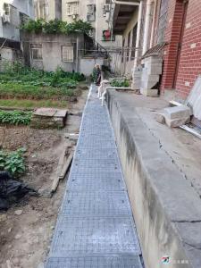 环城社区全力整治黑臭水体